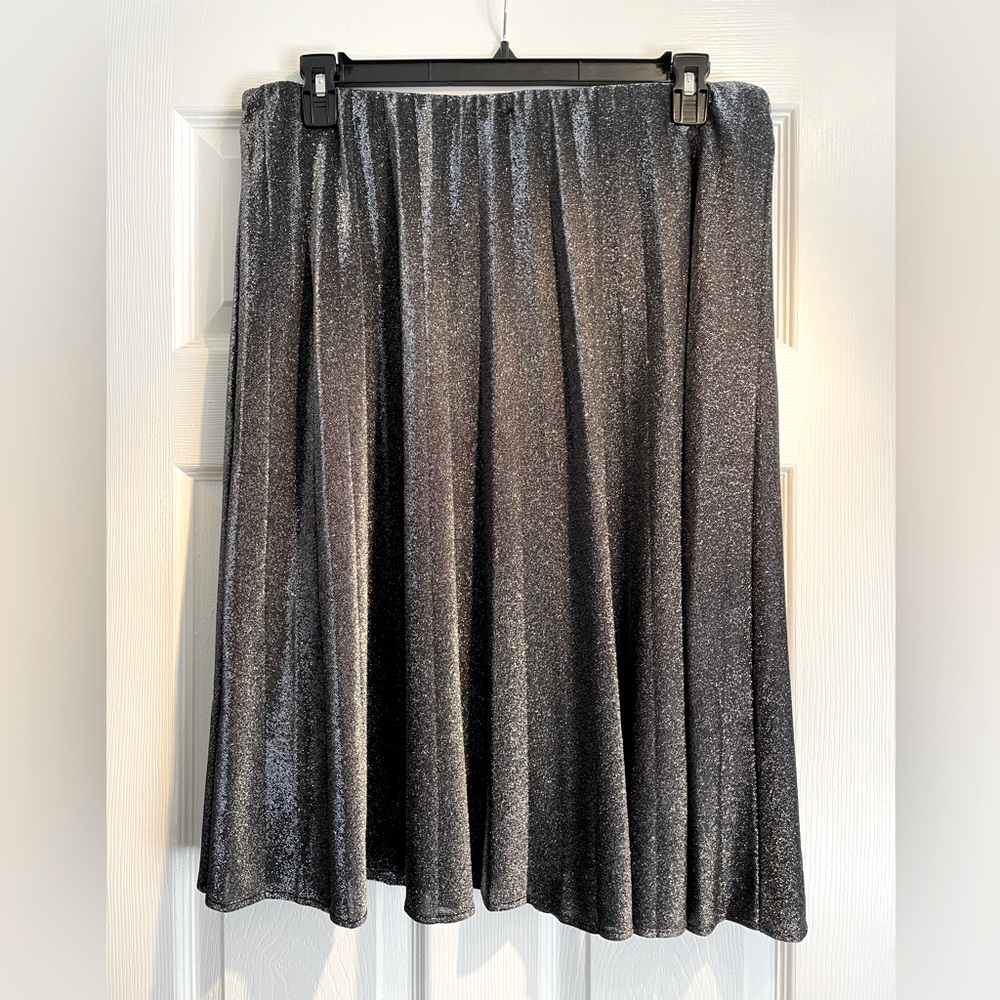 Worthington Silver sparkly pleated skirt